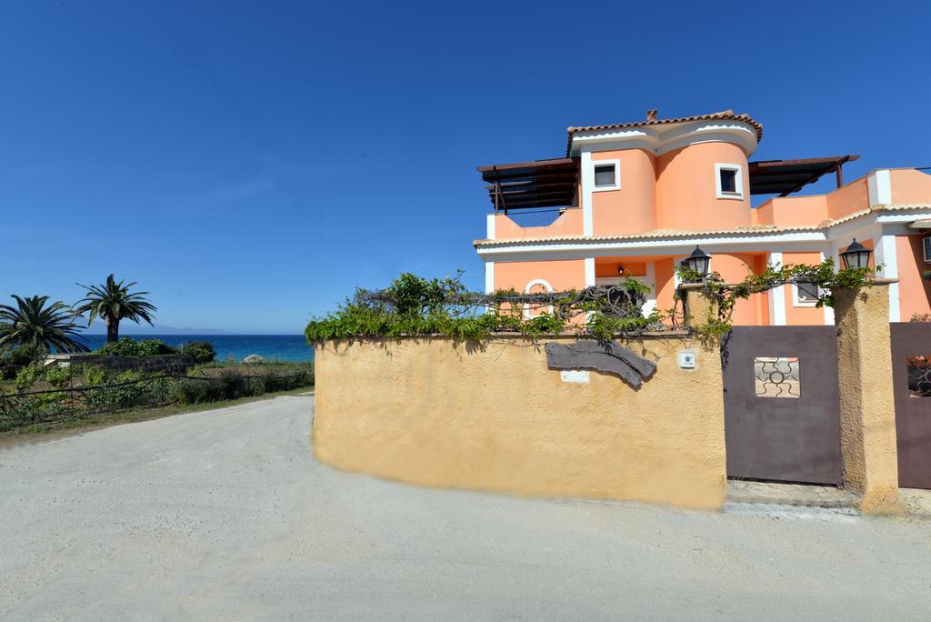 Galini Beach Villa Ammoudi Exterior foto